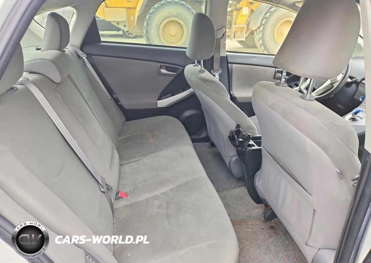 2013 Toyota Prius Three VIN:JTDKN3DU2D5594415 - 10