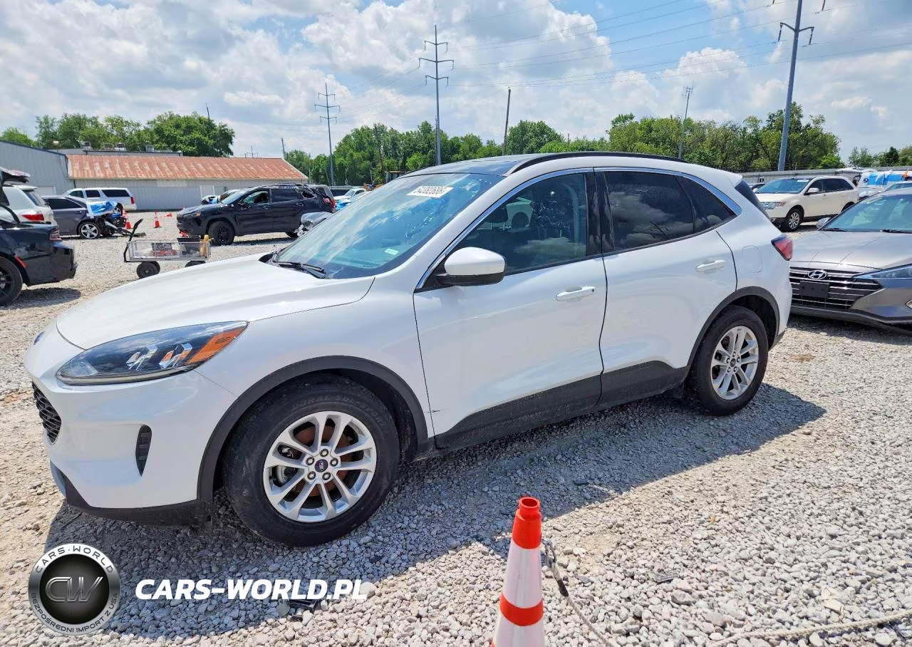 2020 Ford Escape Se