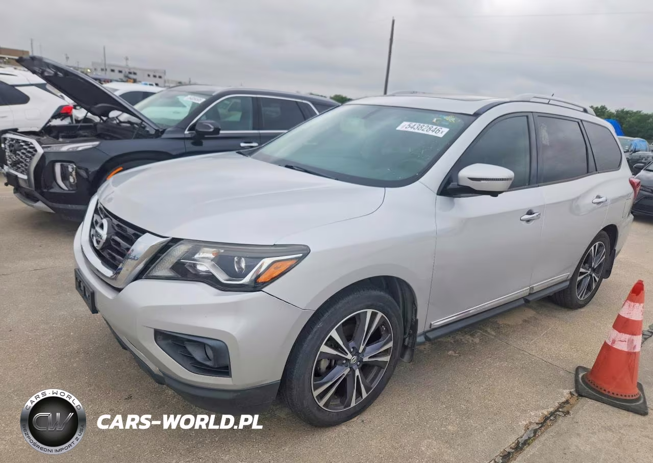 2017 Nissan Pathfinder Platinum