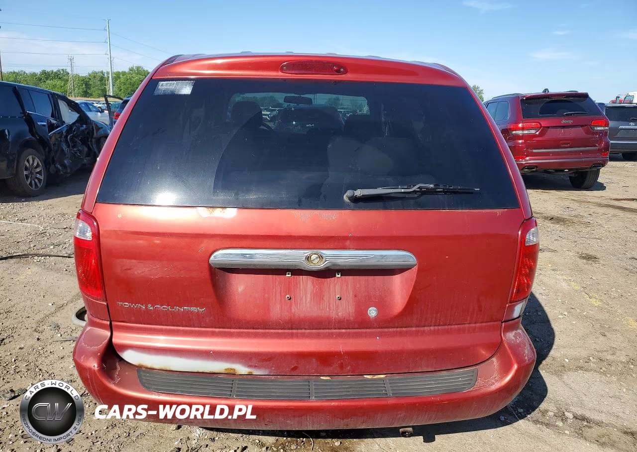 2005 Chrysler Town & Country VIN:1C4GP45R35B375174 - 6