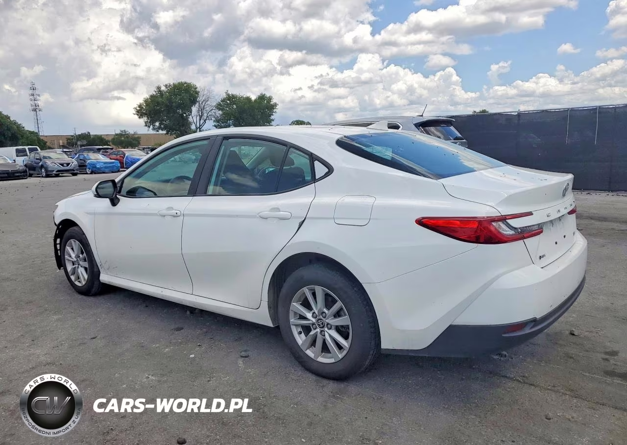 2025 Toyota Camry Le VIN:4T1DAACK0SU026624 - 2