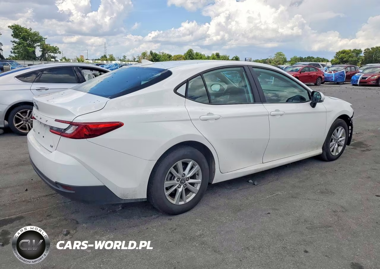 2025 Toyota Camry Le VIN:4T1DAACK0SU026624 - 3