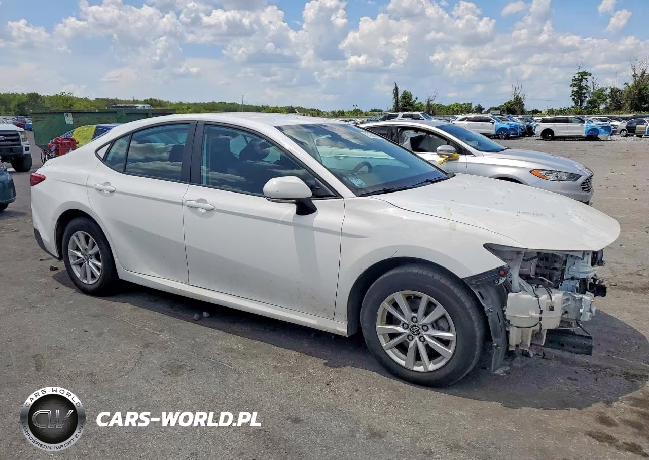 2025 Toyota Camry Le VIN:4T1DAACK0SU026624 - 4