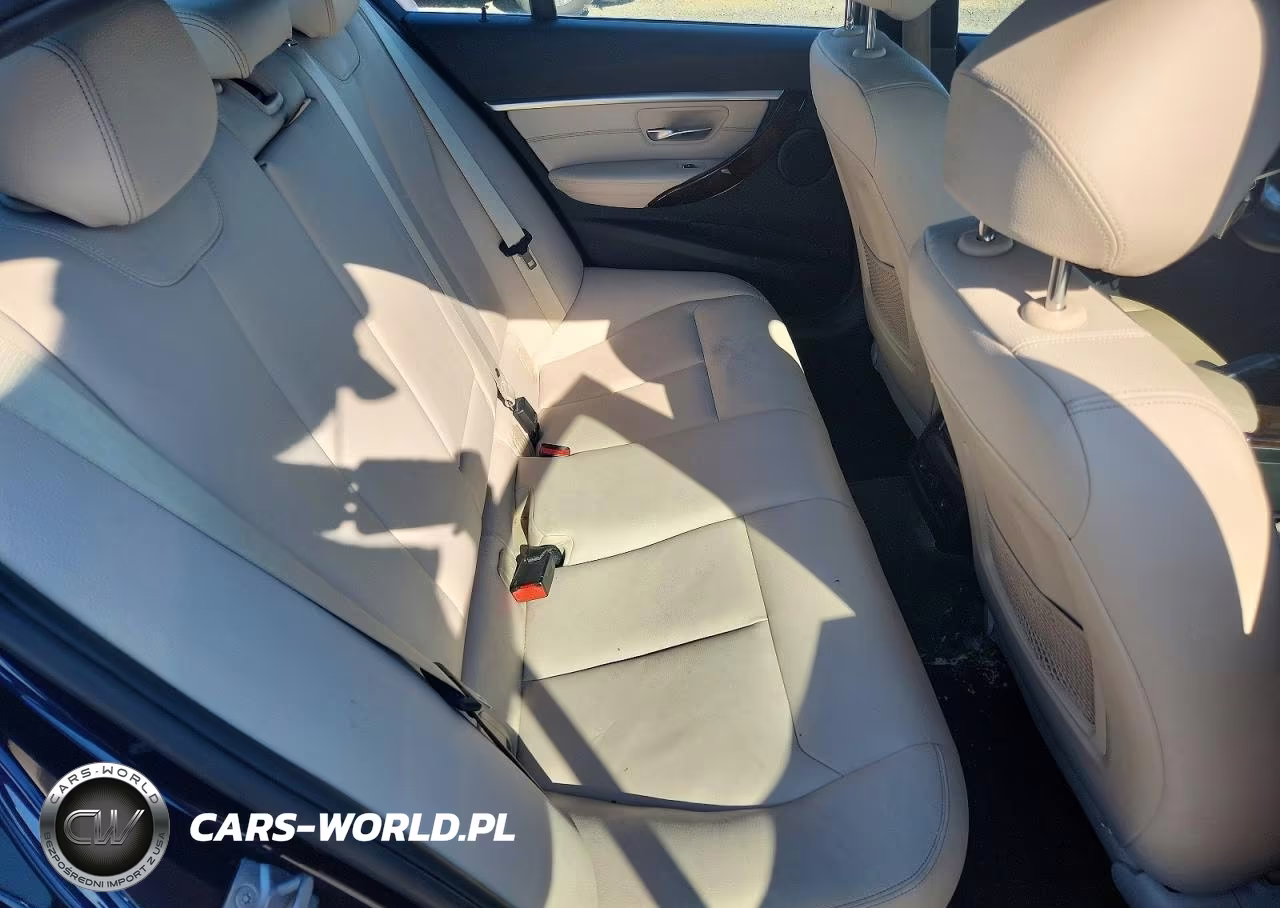 2017 BMW 330 Xi VIN:WBA8D9G56HNU61017 - 10