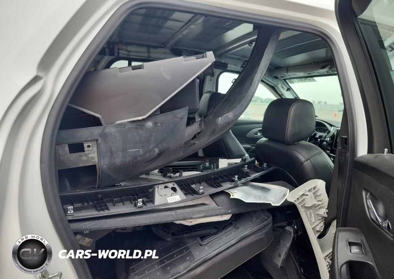 2021 Chevrolet Traverse Rs VIN:1GNERJKW2MJ117136 - 11