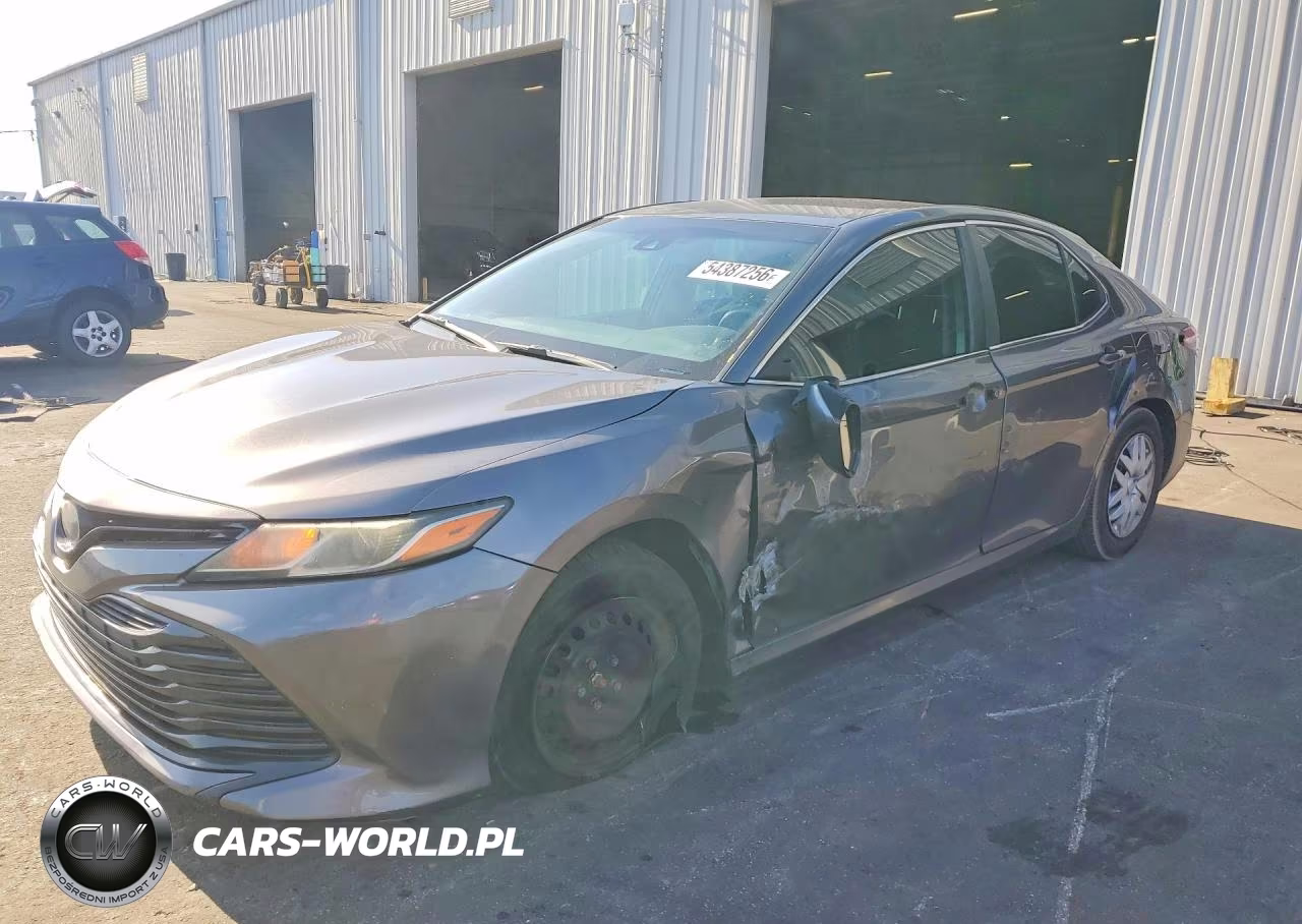 2018 Toyota Camry L – zdjęcie 1 z 12