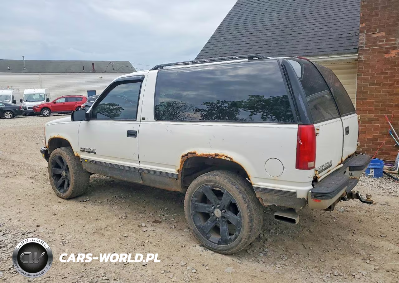 1995 Chevrolet Tahoe K1500 VIN:3GNEK18K5SG101231 - 2