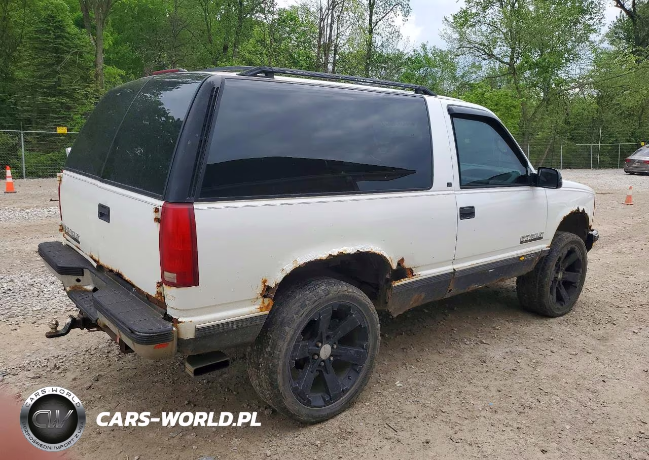 1995 Chevrolet Tahoe K1500 VIN:3GNEK18K5SG101231 - 3