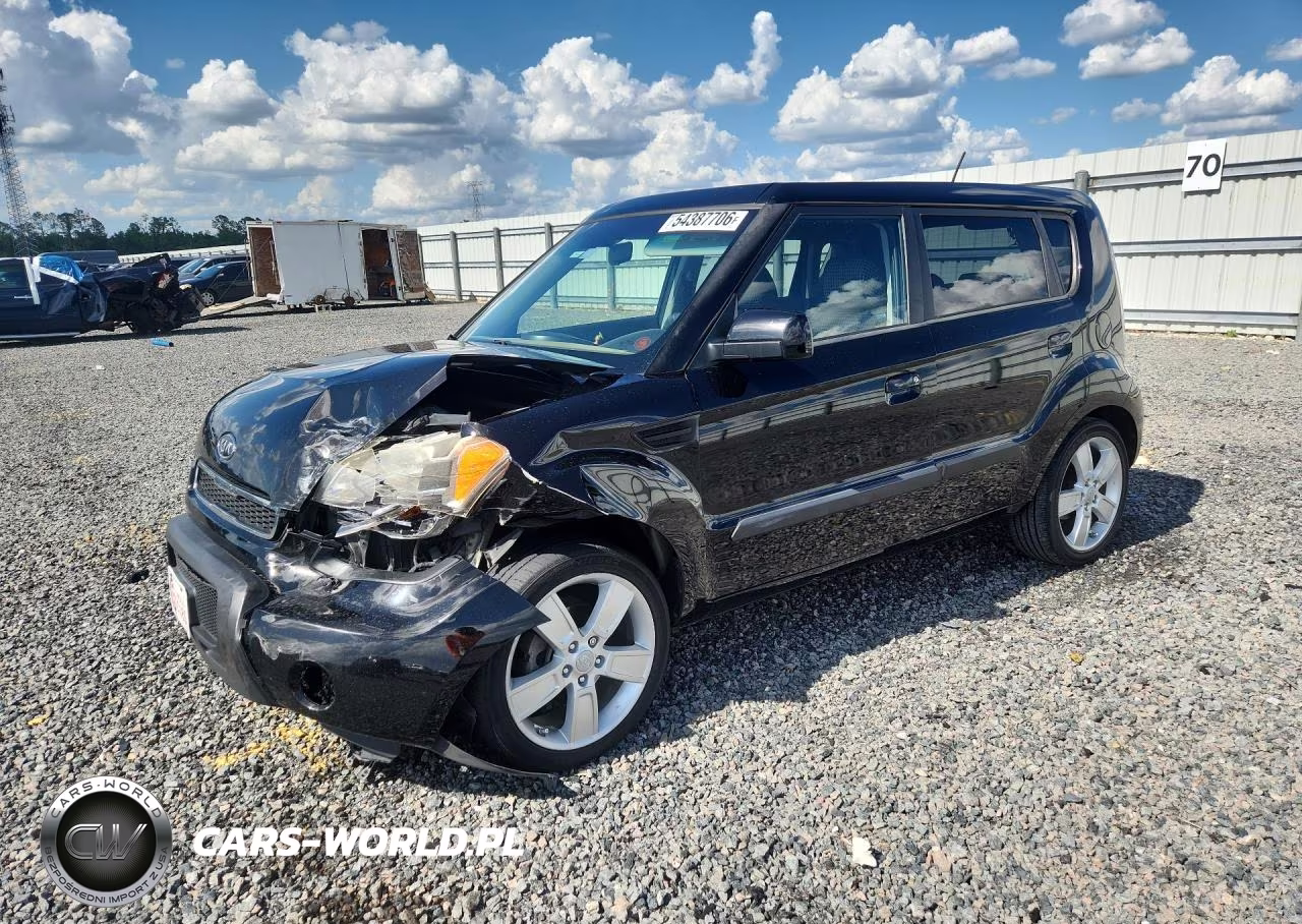 2010 Kia Soul +