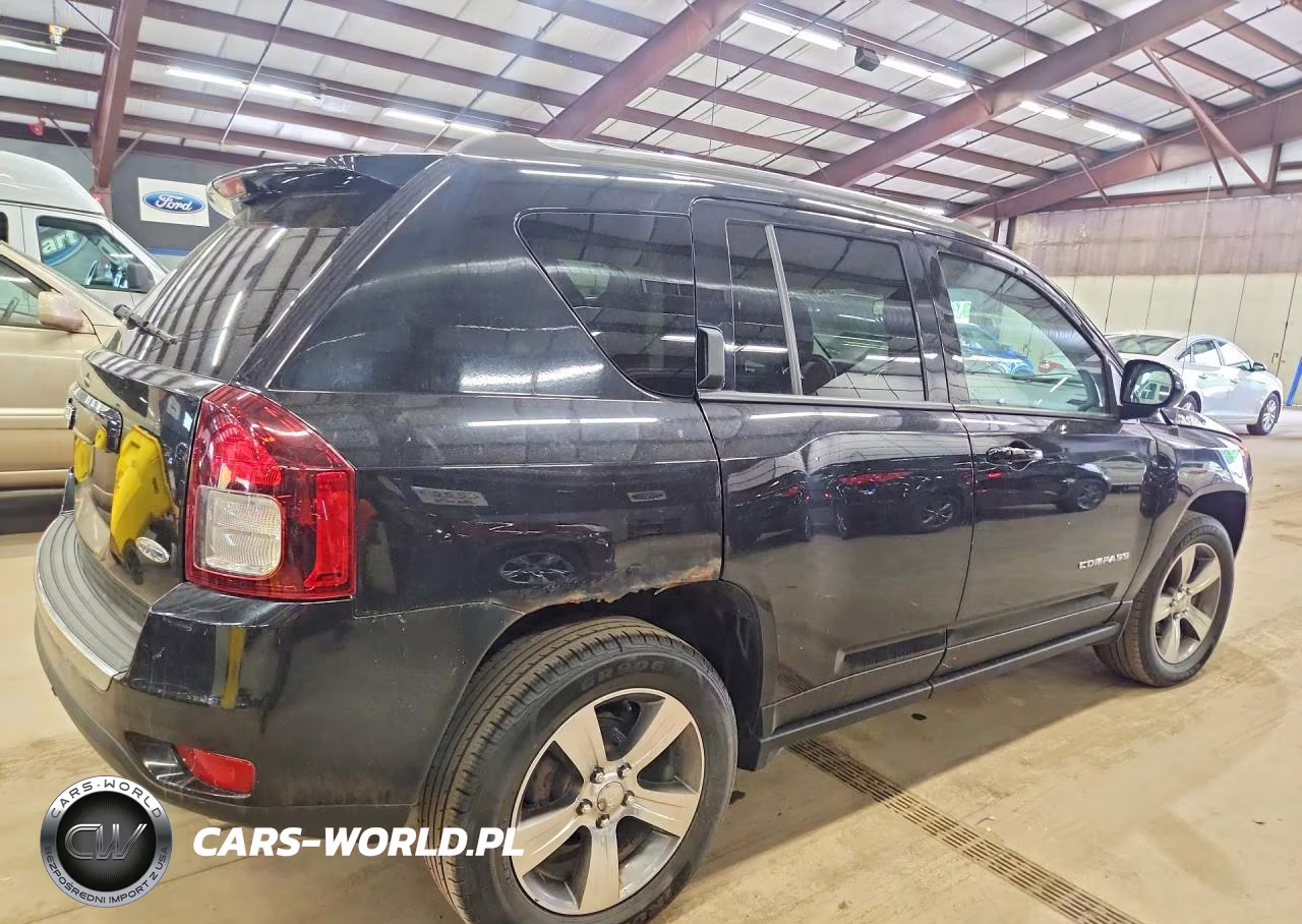 2016 Jeep Compass Latitude VIN:1C4NJDEB7GD723934 - 3