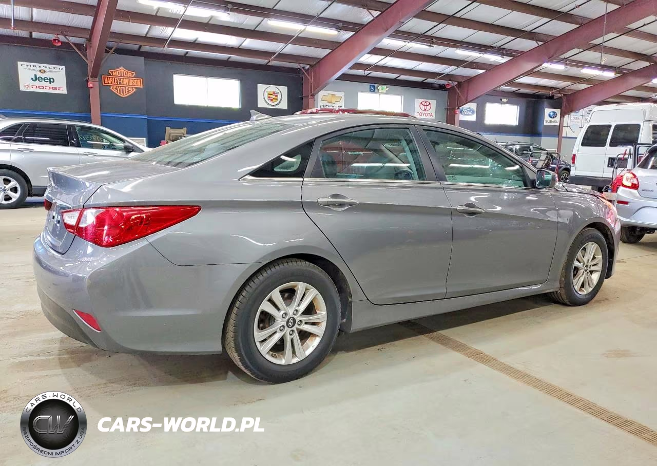 2014 Hyundai Sonata Gls VIN:5NPEB4AC8EH933011 - 3