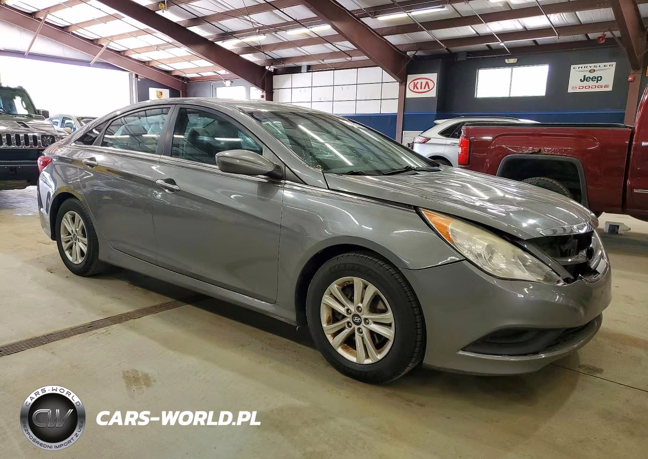2014 Hyundai Sonata Gls VIN:5NPEB4AC8EH933011 - 4