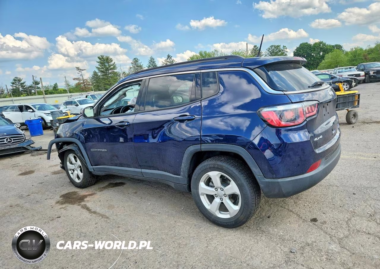 2018 Jeep Compass Latitude VIN:3C4NJDBB4JT239547 - 2