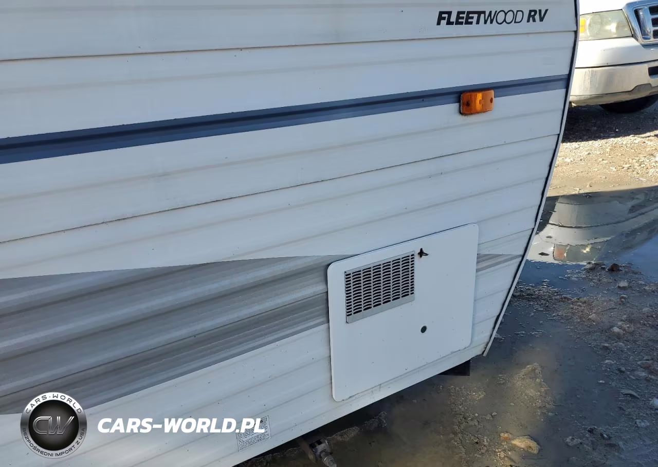 2004 Fleetwod Recreational Vehicle (Rv) VIN:1EA1R222X42969516 - 9