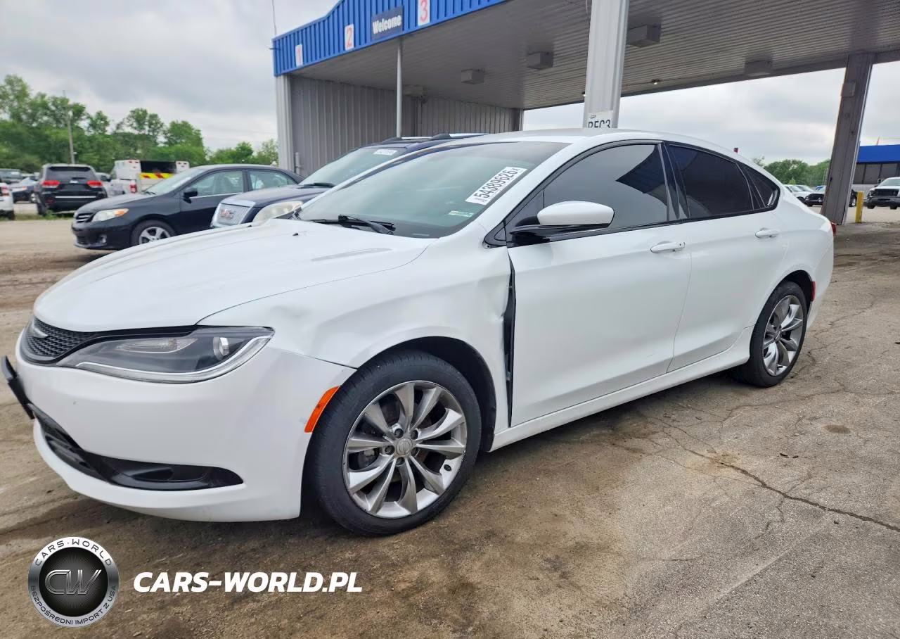 2015 Chrysler 200 S – zdjęcie 1 z 12
