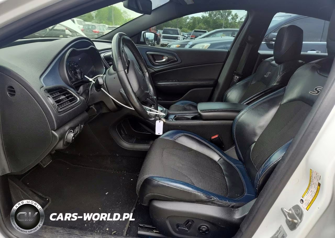 2015 Chrysler 200 S VIN:1C3CCCBB3FN663552 - 7