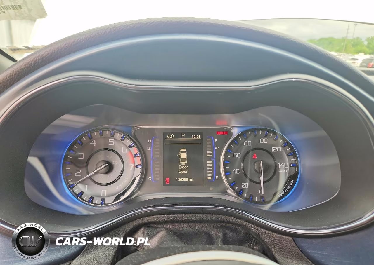 2015 Chrysler 200 S VIN:1C3CCCBB3FN663552 - 9