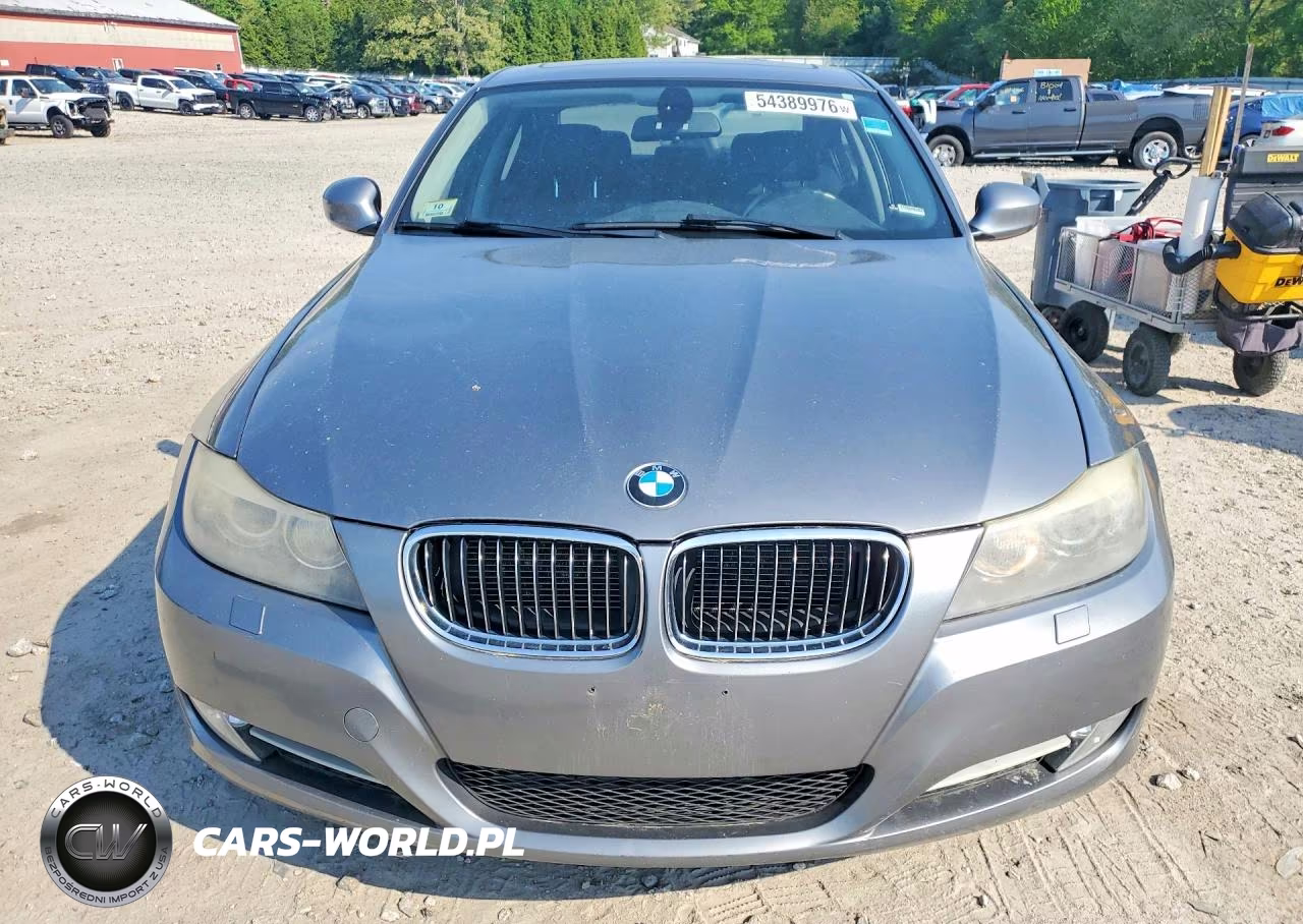 2011 BMW 335 Xi VIN:WBAPL5C58BA917885 - 5