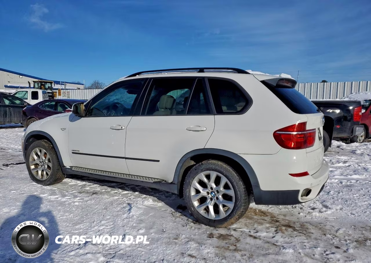 2013 BMW X5 xDrive35I VIN:5UXZV4C58D0B01110 - 4