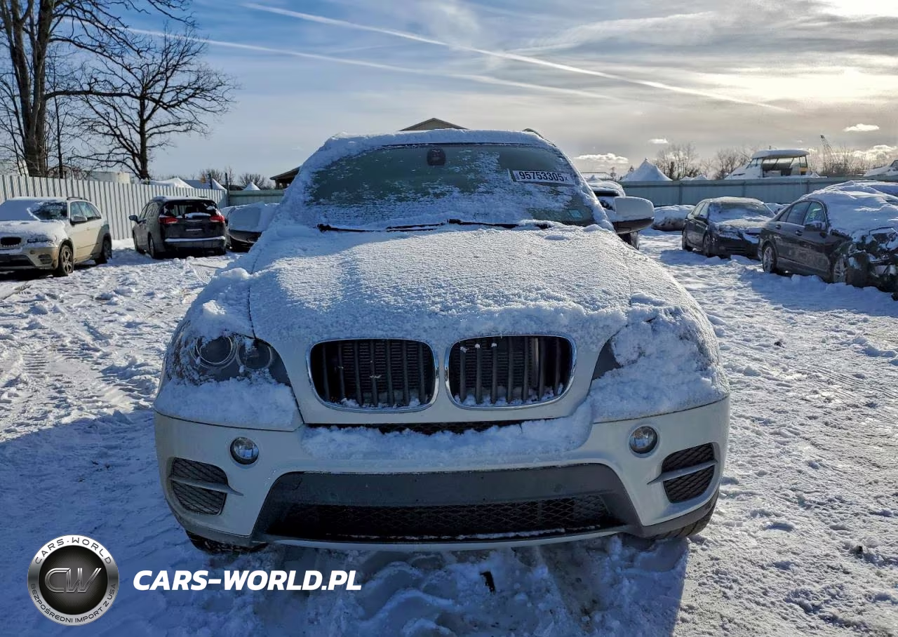 2013 BMW X5 xDrive35I VIN:5UXZV4C58D0B01110 - 9