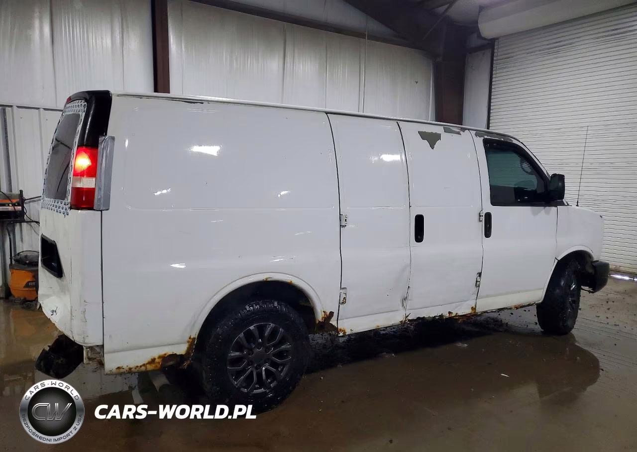 2012 Chevrolet Express 1500 Cargo Delivery Van VIN:1GCSGAFXXC1122541 - 3