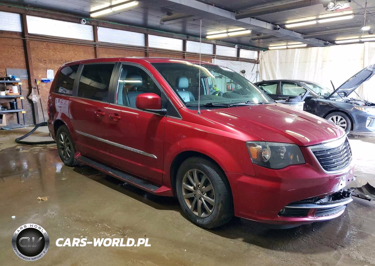 2014 Chrysler Town & Country S VIN:2C4RC1HG2ER461770 - 4
