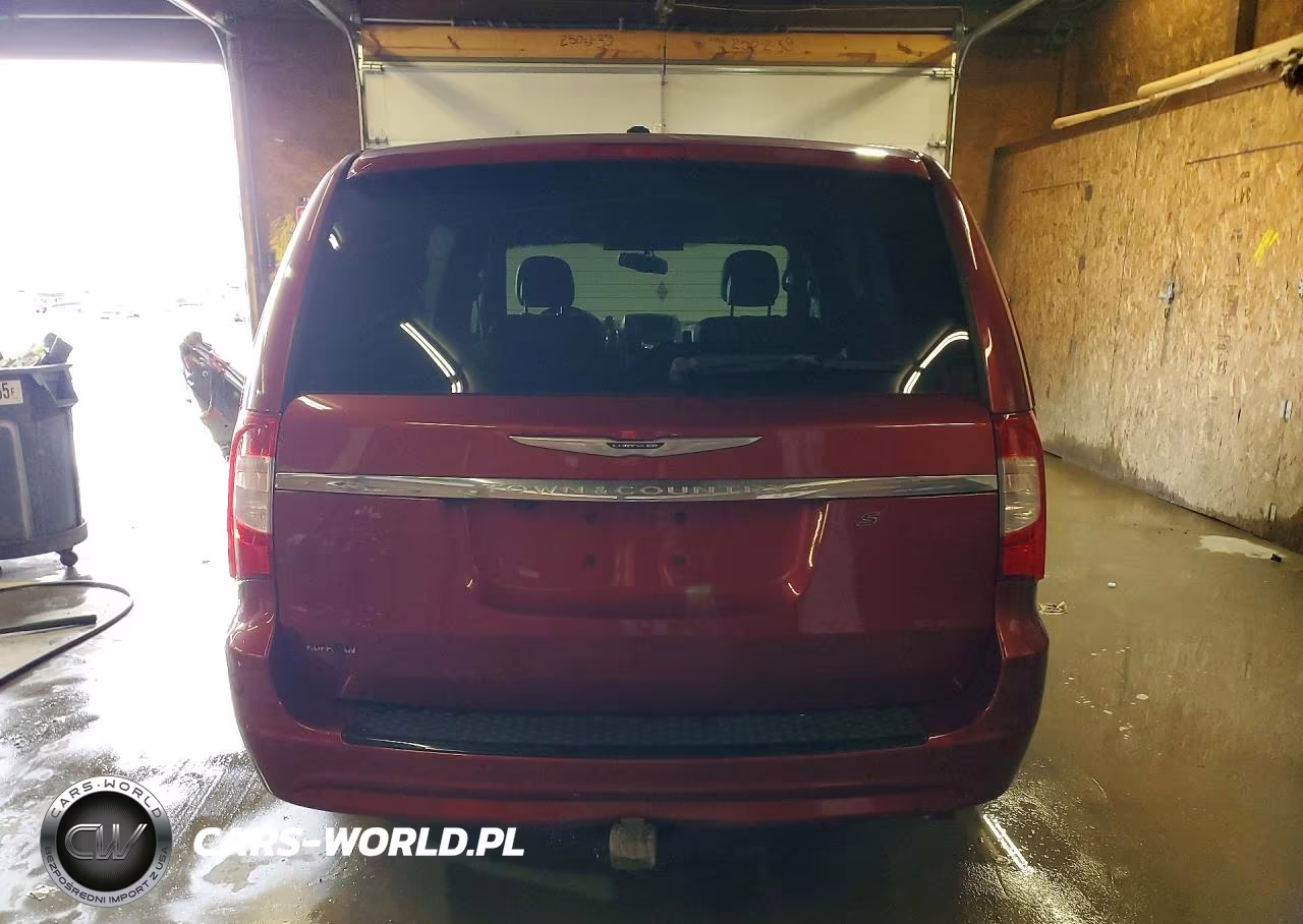 2014 Chrysler Town & Country S VIN:2C4RC1HG2ER461770 - 6