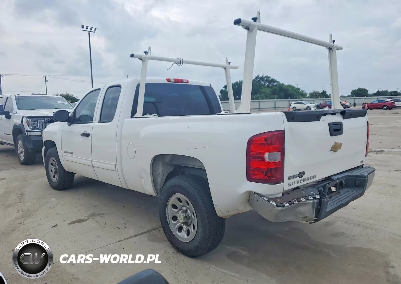 2011 Chevrolet Silverado C1500 Ls VIN:1GCRCREA5BZ459012 - 2