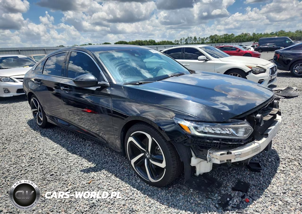 2018 Honda Accord Sport VIN:1HGCV1F39JA173227 - 4