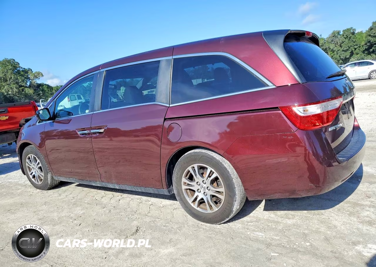 2013 Honda Oddesey VIN:5FNRL5H60DB082713 - 2