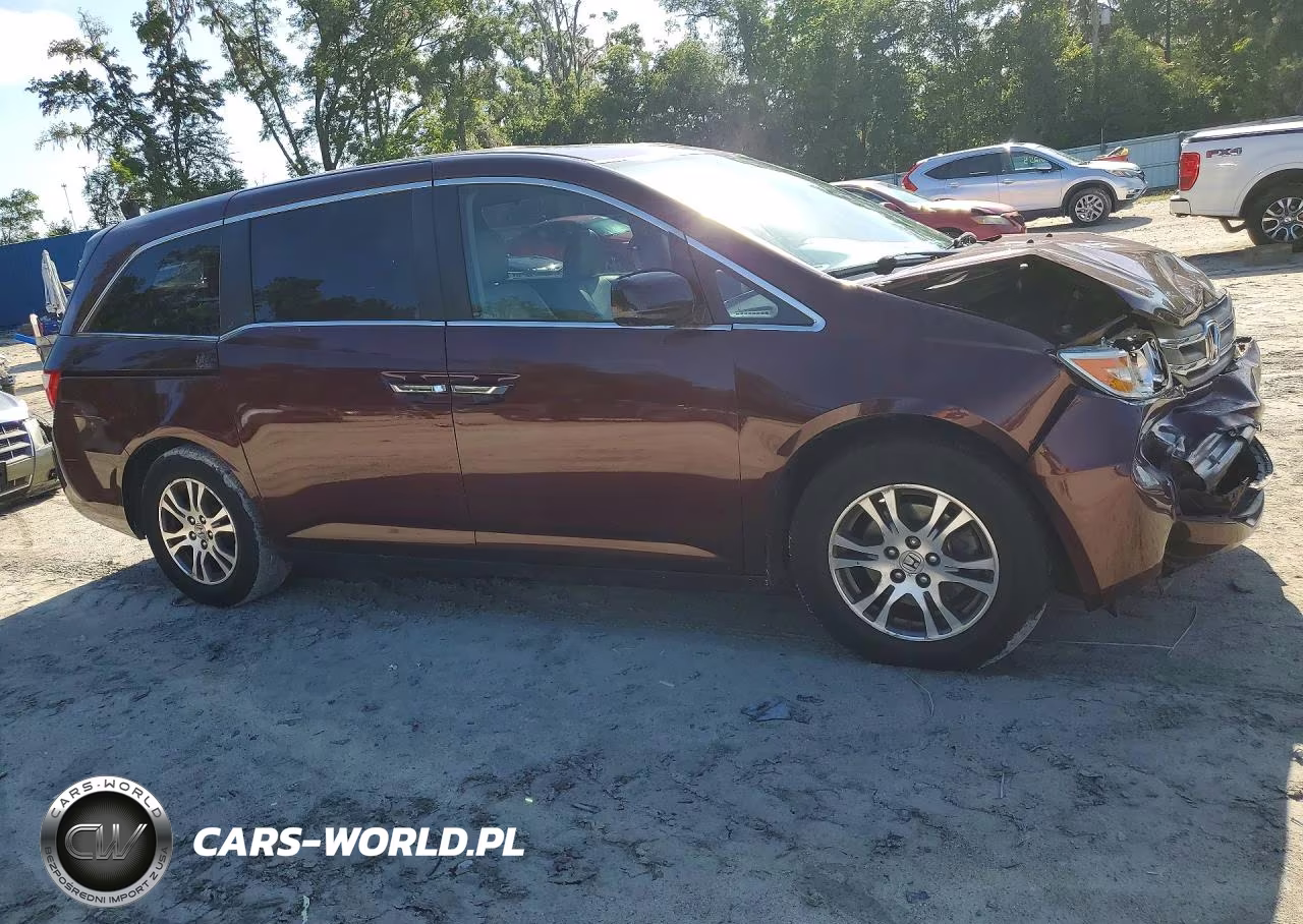 2013 Honda Oddesey VIN:5FNRL5H60DB082713 - 4