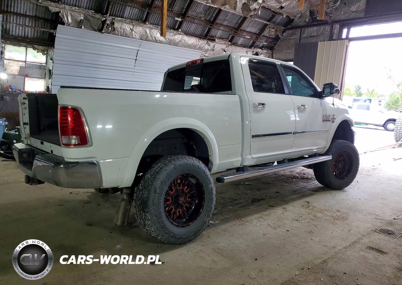2016 Ram 3500 Laramie VIN:3C63R3EL3GG137387 - 3