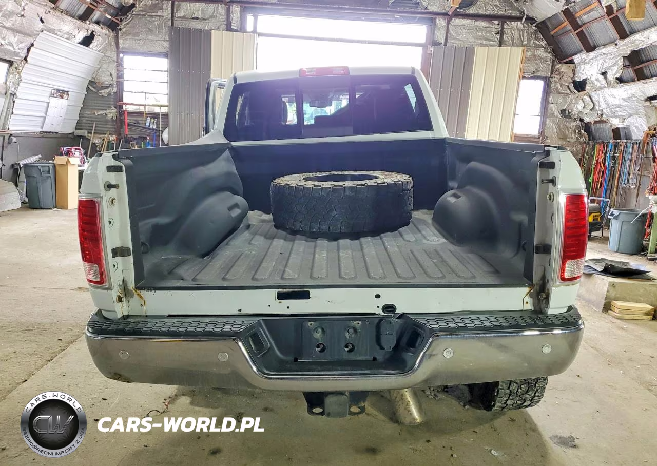 2016 Ram 3500 Laramie VIN:3C63R3EL3GG137387 - 6