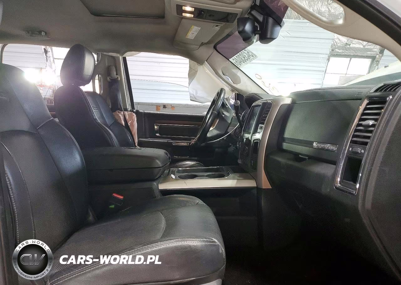 2016 Ram 3500 Laramie VIN:3C63R3EL3GG137387 - 7