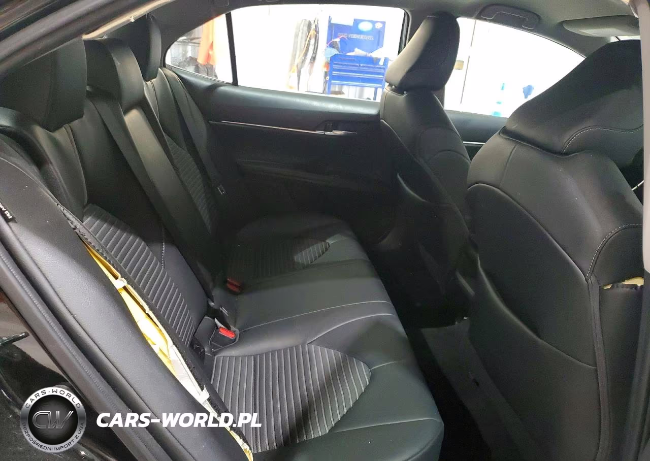 2020 Toyota Camry Se VIN:4T1G11AK1LU948739 - 10