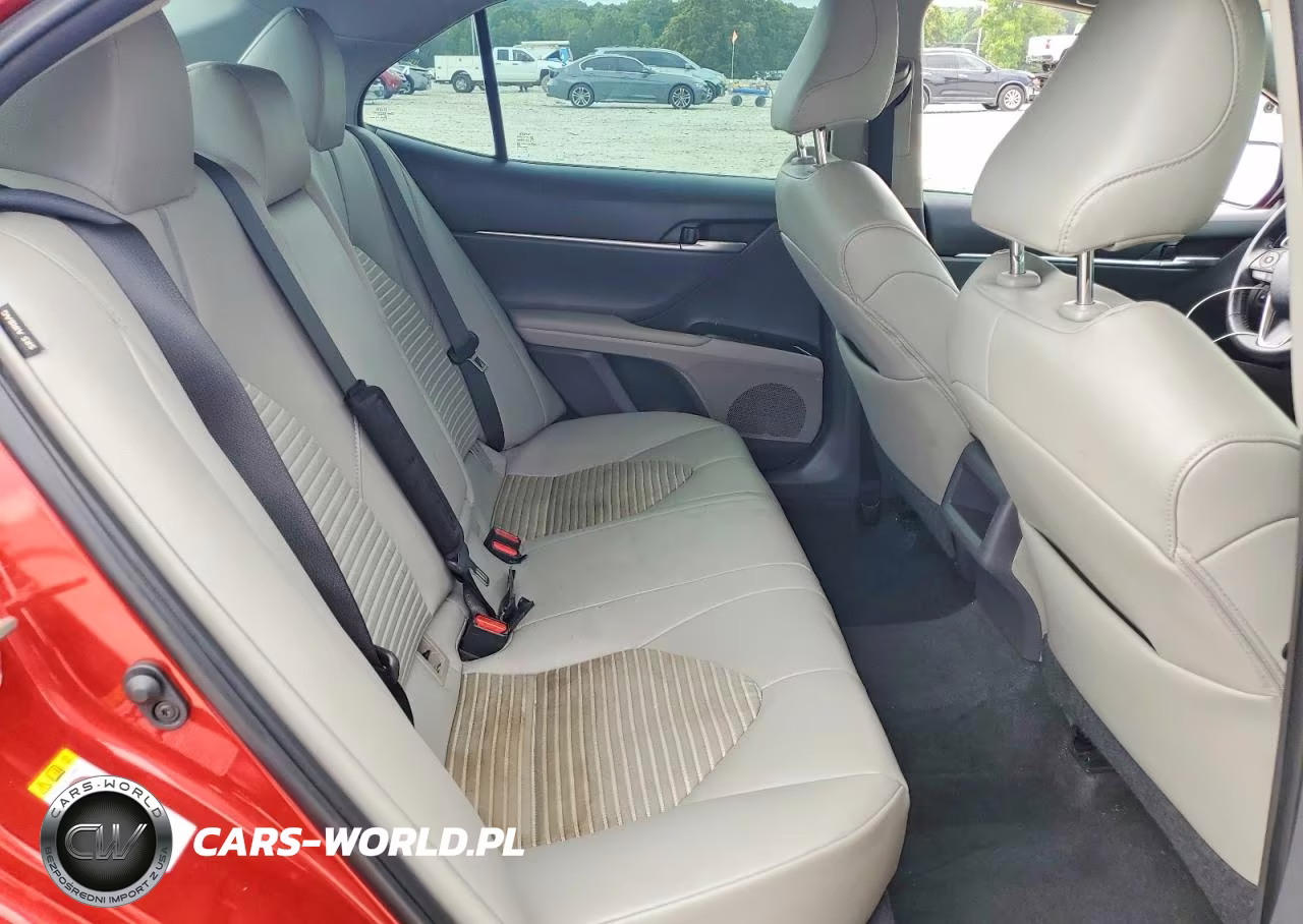 2019 Toyota Camry Se VIN:4T1B11HK8KU244374 - 10