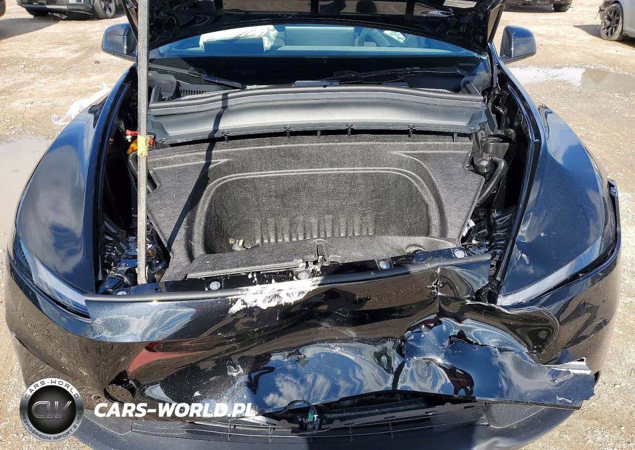 2026 Tesla Model Y VIN:7SAYGDED9TA594174 - 12