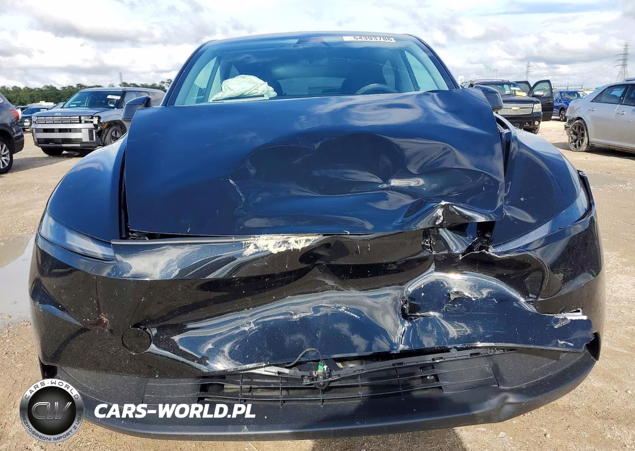2026 Tesla Model Y VIN:7SAYGDED9TA594174 - 5