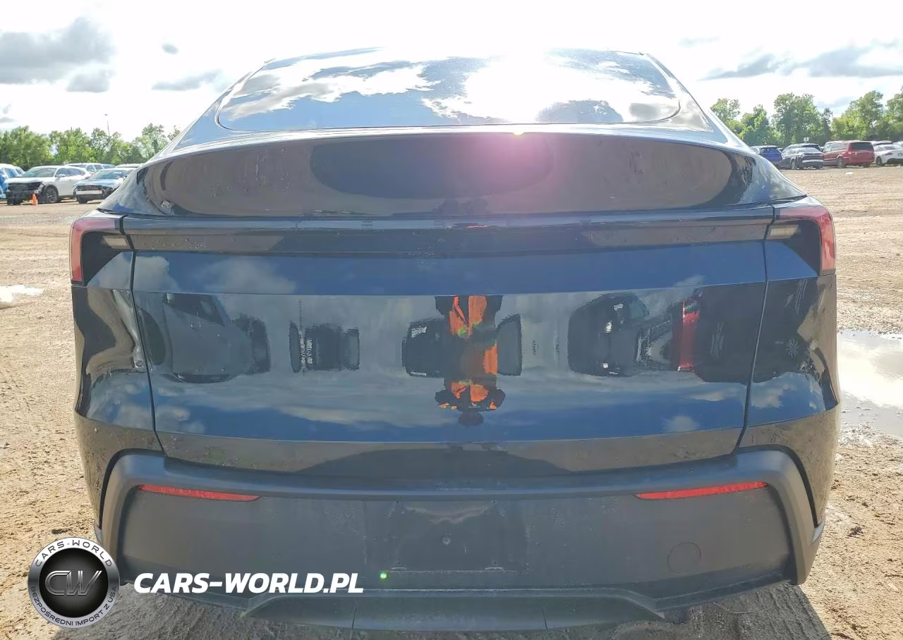 2026 Tesla Model Y VIN:7SAYGDED9TA594174 - 6