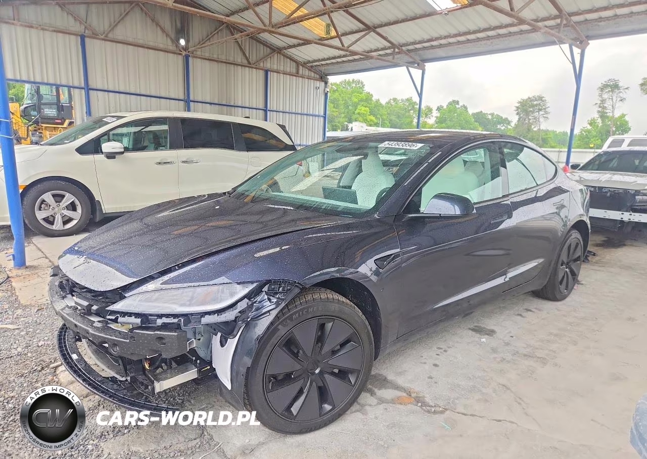 2025 Tesla Model 3 – zdjęcie 1 z 13