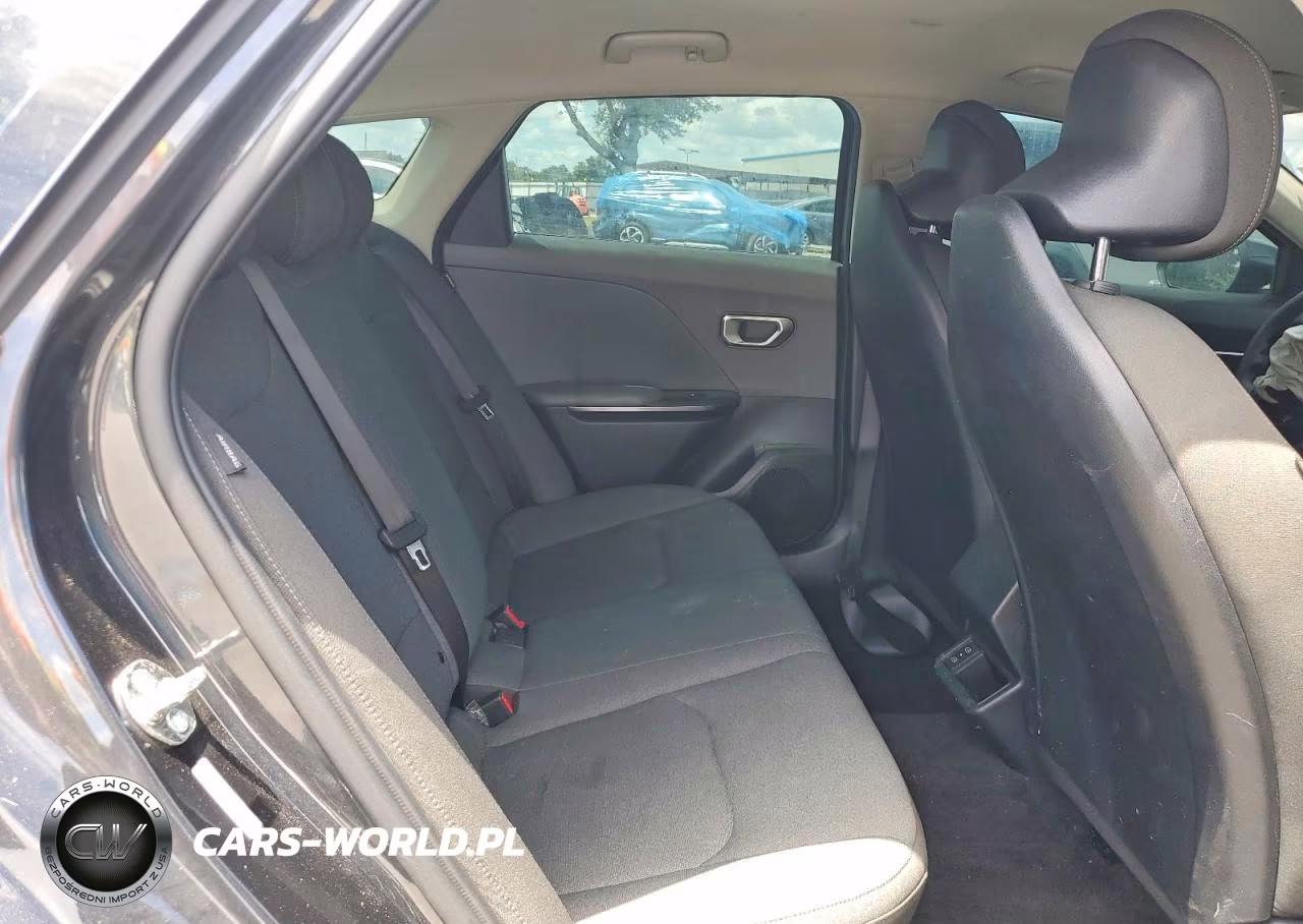 2025 Kia K4 Lx VIN:3KPFT4DE4SE219990 - 10