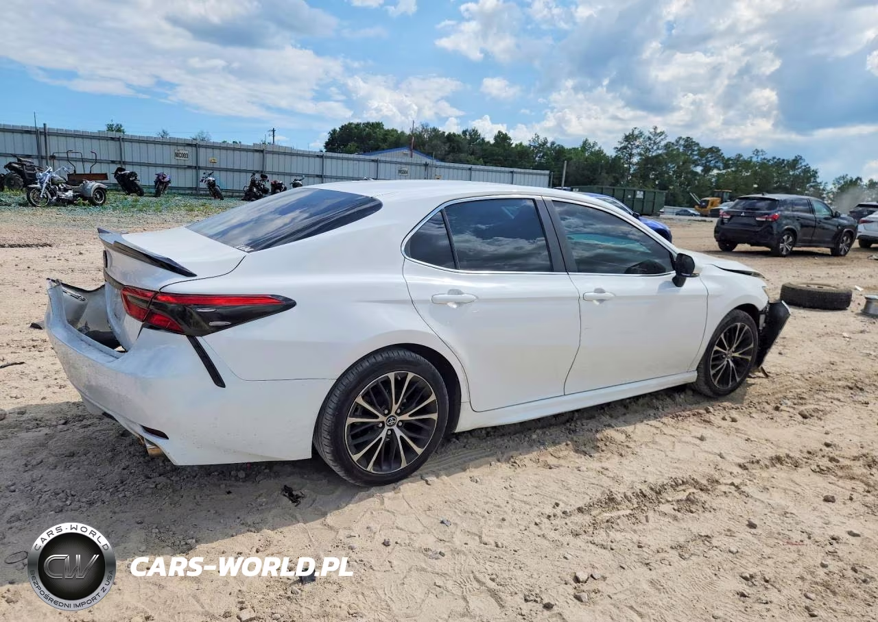 2018 Toyota Camry Se VIN:4T1B11HKXJU535344 - 3