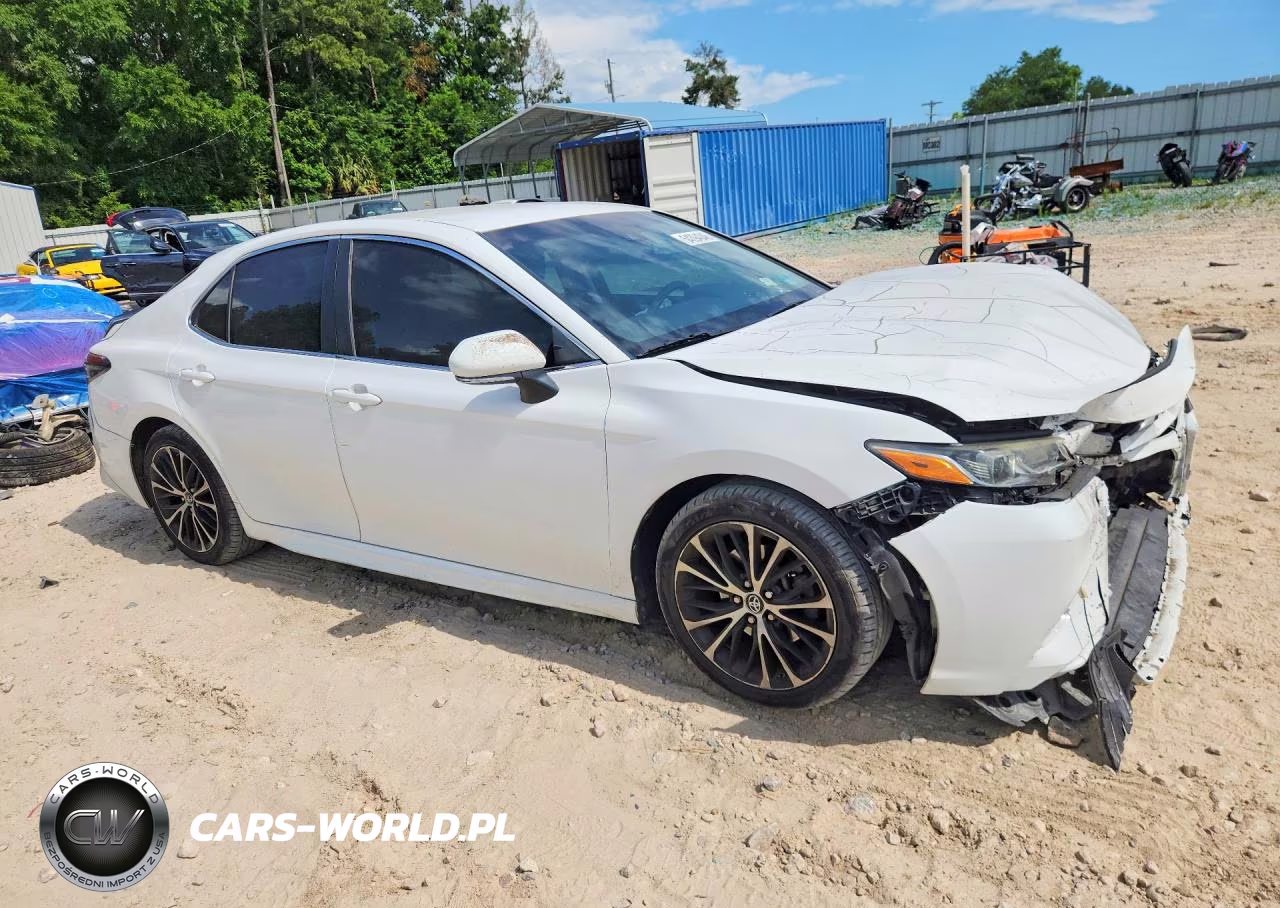 2018 Toyota Camry Se VIN:4T1B11HKXJU535344 - 4