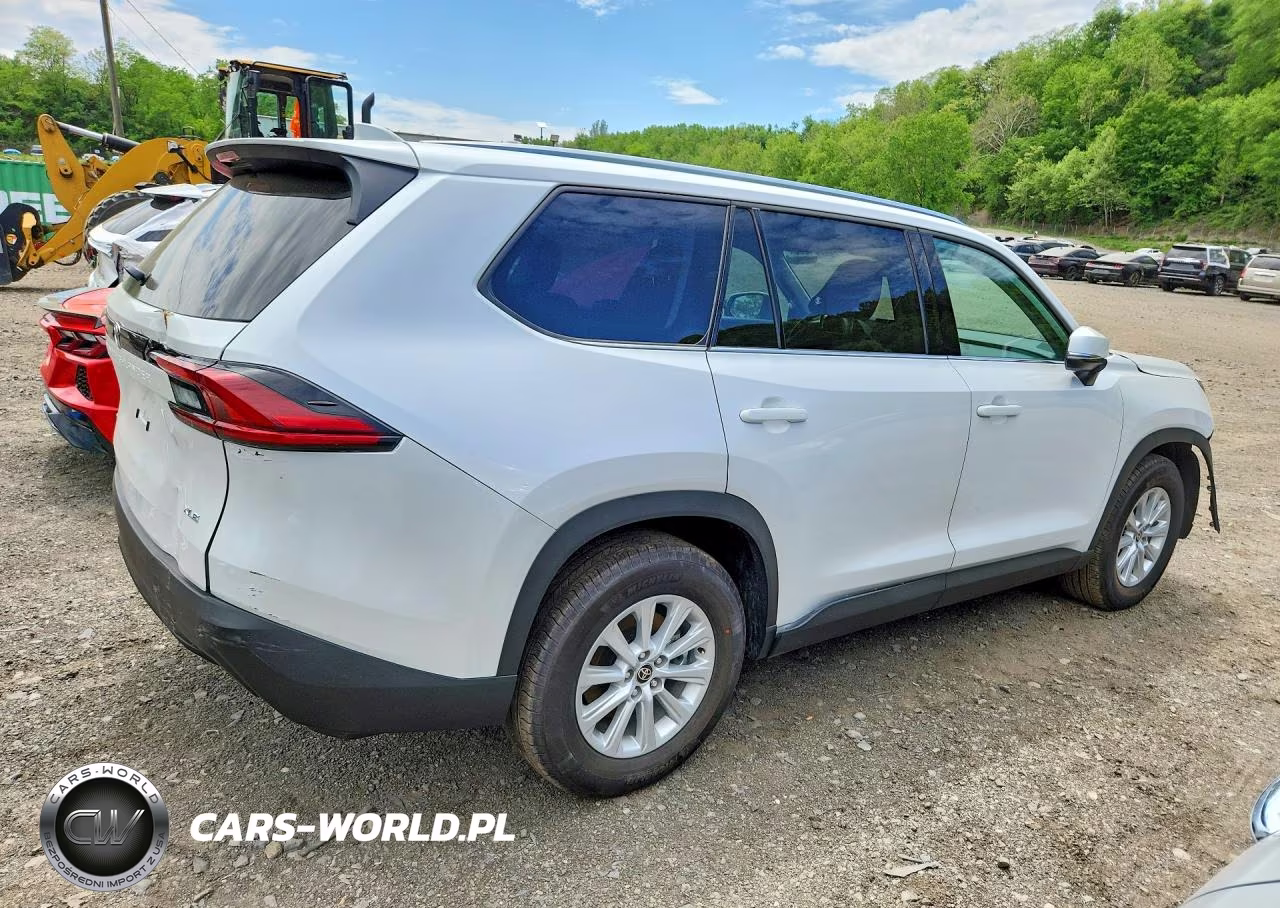 2026 Toyota Grand Highlander Xle VIN:5TDAAAB50TS107700 - 3