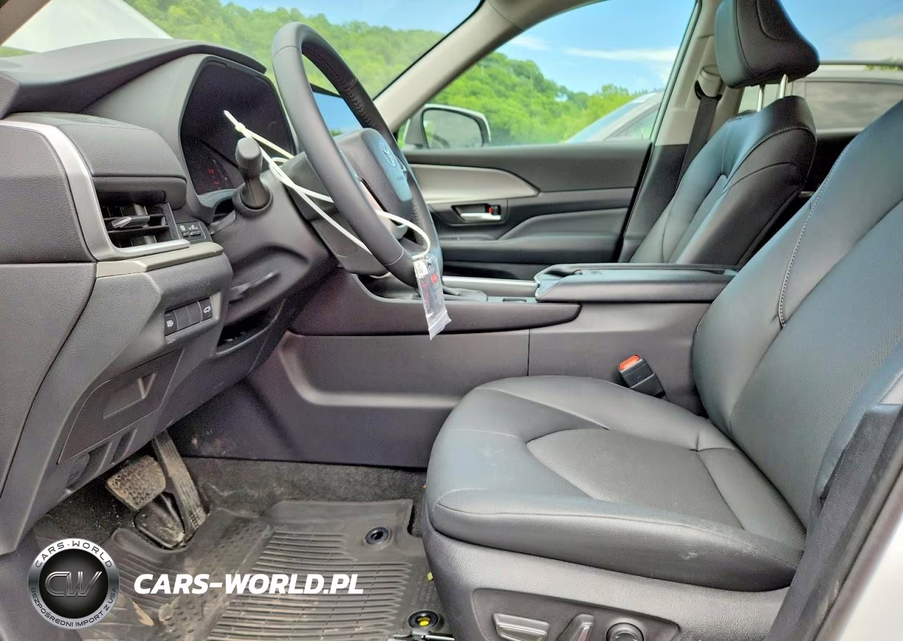 2026 Toyota Grand Highlander Xle VIN:5TDAAAB50TS107700 - 7