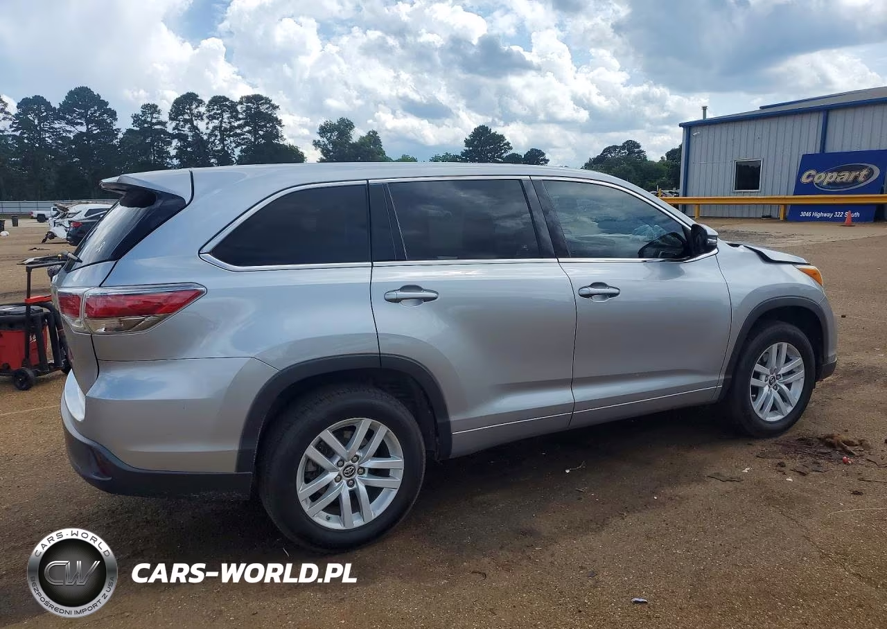 2016 Toyota Highlander Le VIN:5TDZARFH6GS020461 - 3