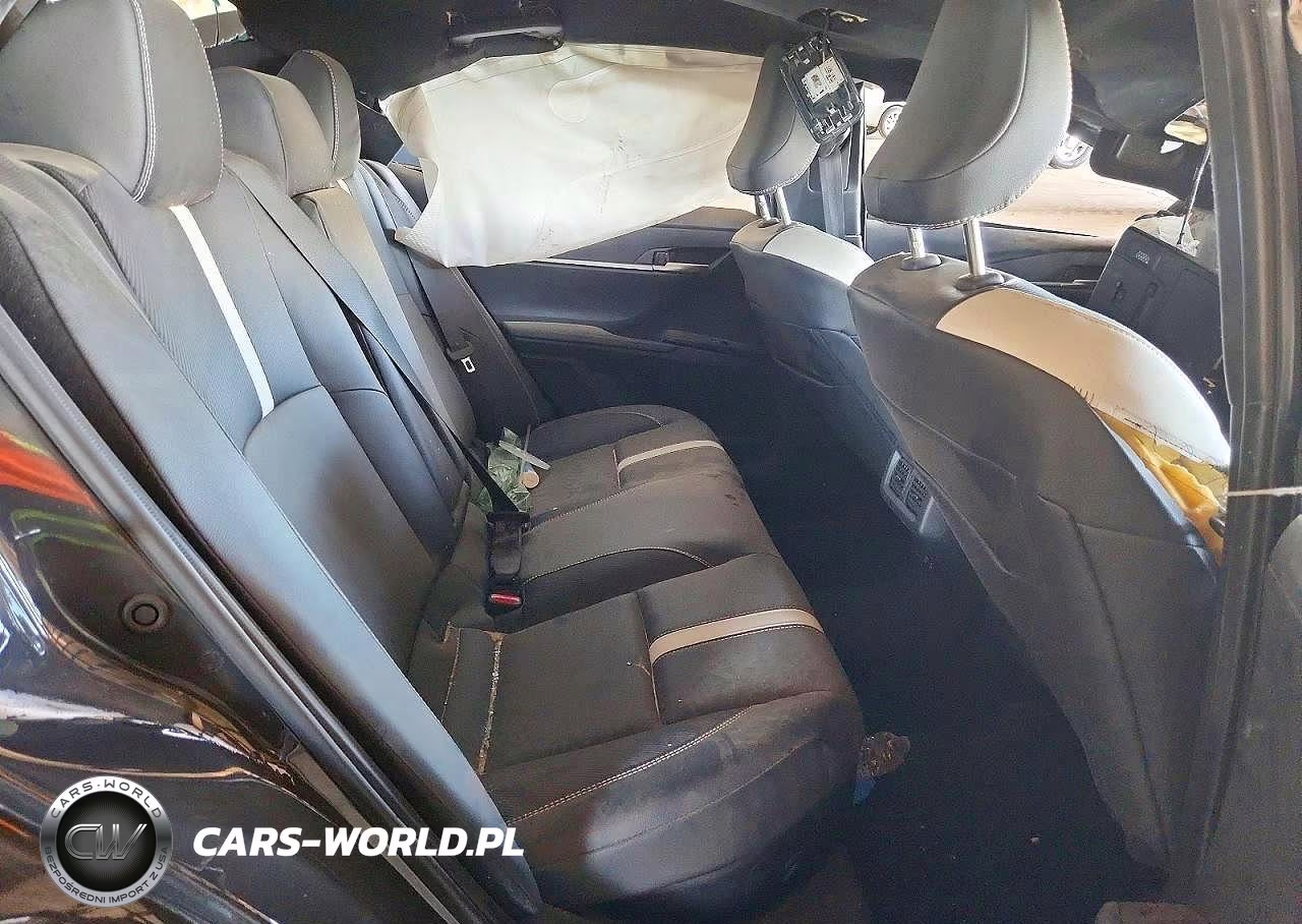 2026 Toyota Camry Se VIN:4T1DAACKXTU655535 - 10