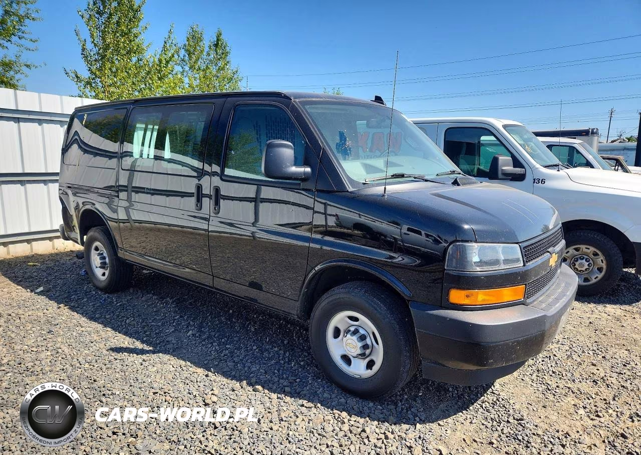 2023 Chevrolet Express 2500 Cargo Delivery Van VIN:1GCWGAF74P1211108 - 4
