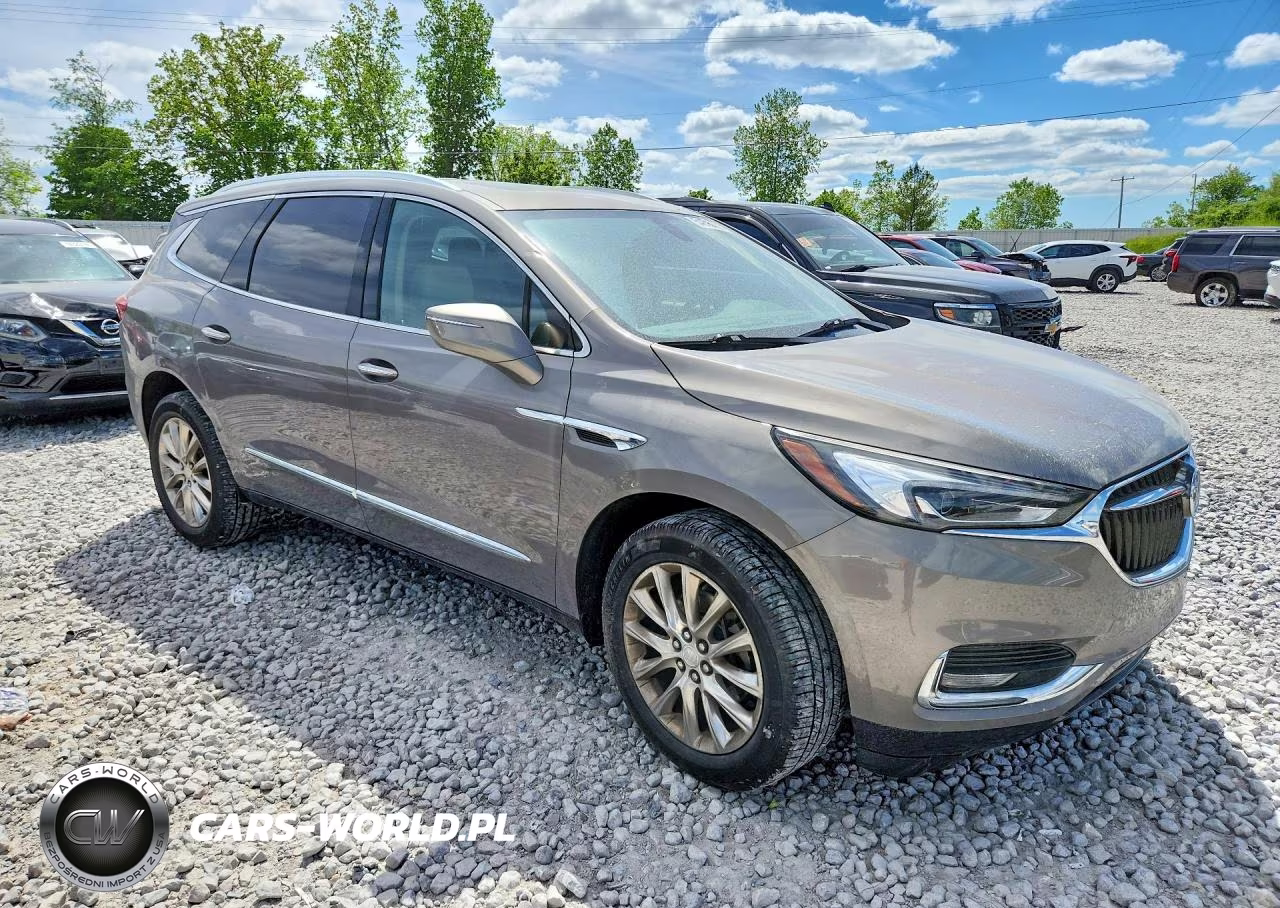 2018 Buick Enclave Essence VIN:5GAEVAKW4JJ163083 - 4