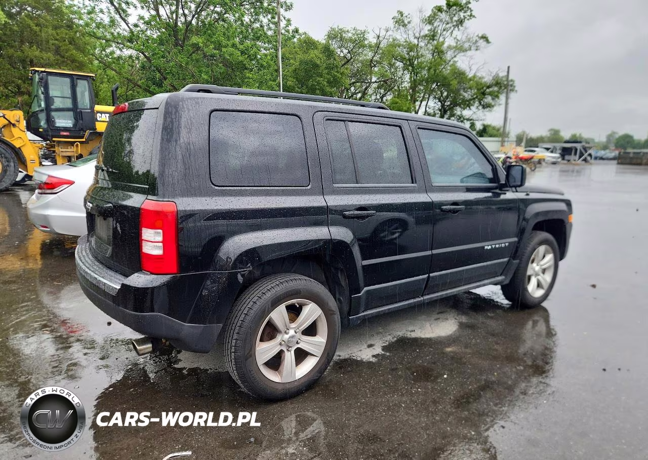 2012 Jeep Patriot Sport VIN:1C4NJRBB3CD577365 - 3